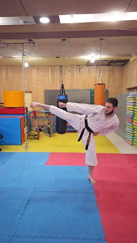 یوکوگری در دفاع شخصی با کاراته